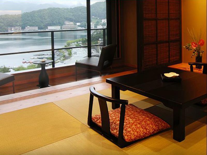 Rakuyu Hotel Fujikawaguchiko Bagian luar foto