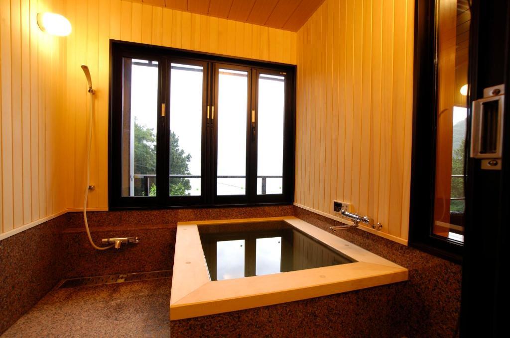 Rakuyu Hotel Fujikawaguchiko Bagian luar foto