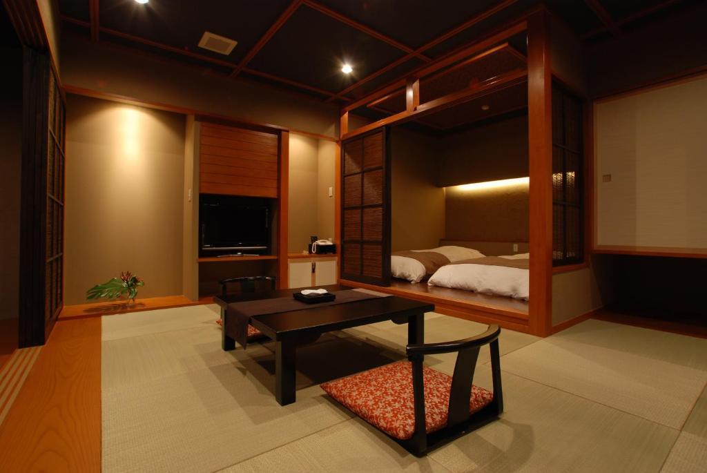Rakuyu Hotel Fujikawaguchiko Bagian luar foto